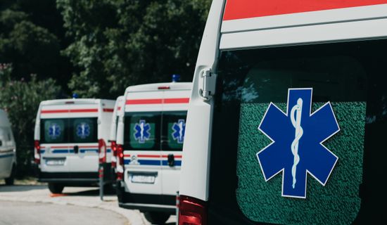 绍兴救护车转运病人过路高速收费吗？